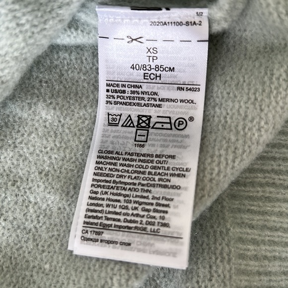 Banana Republic sweater - Picture 3 of 3